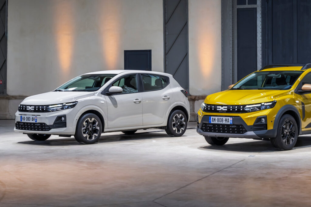 Dacia Sandero Hybrid 155 kosztuje od 84 600 zł. Pełna hybryda i automat w jednym z najtańszych aut segmentu Dacia Sandero Hybrid 155 2026, hatchback segmentu B z pełną hybrydą