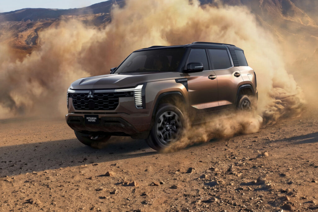 Nowe Mitsubishi Pajero 2027, ramowy terenowy SUV w kolorze Armor Copper Metallic